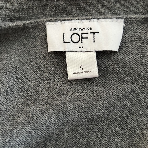 Ann Taylor loft gray cardigan - Picture 8 of 8